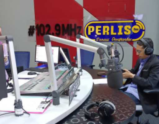 Slot Khidmat Nasihat Musim Perayaan (live) di PerlisFM telah dijayakan oleh Yang Dipertua Majlis Perbandaran Kangar Encik Norazlan Bin Yahaya.